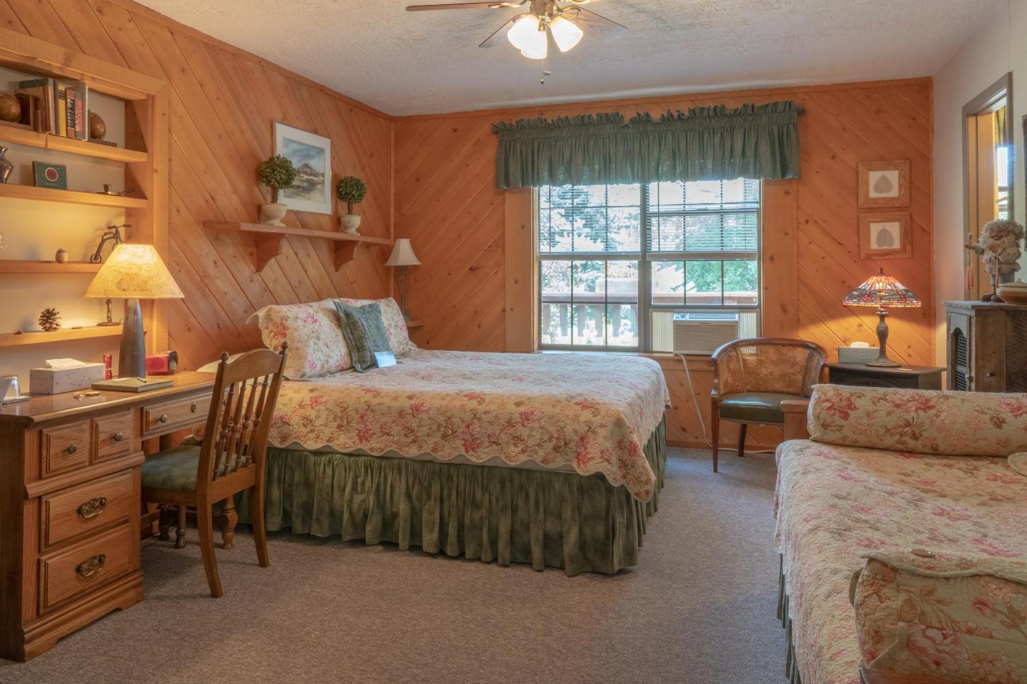 Country Sunshine Bed And Breakfast Hermosa Exterior photo